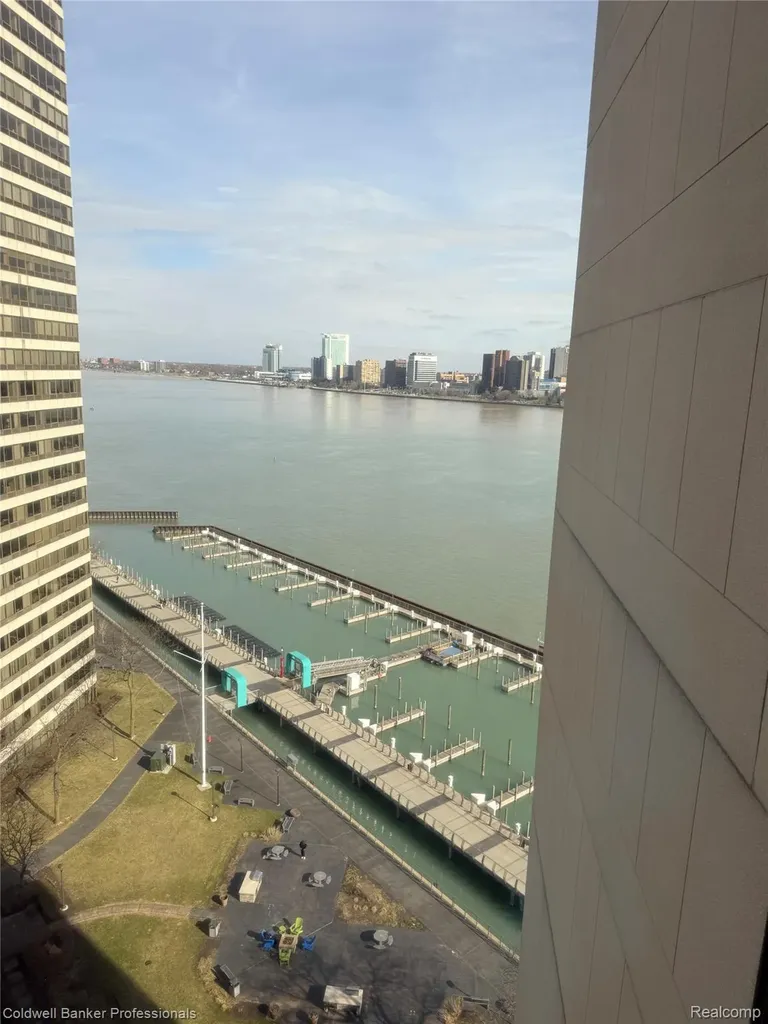 1001 W Jefferson Riverfront Drive Detroit City MI 48226