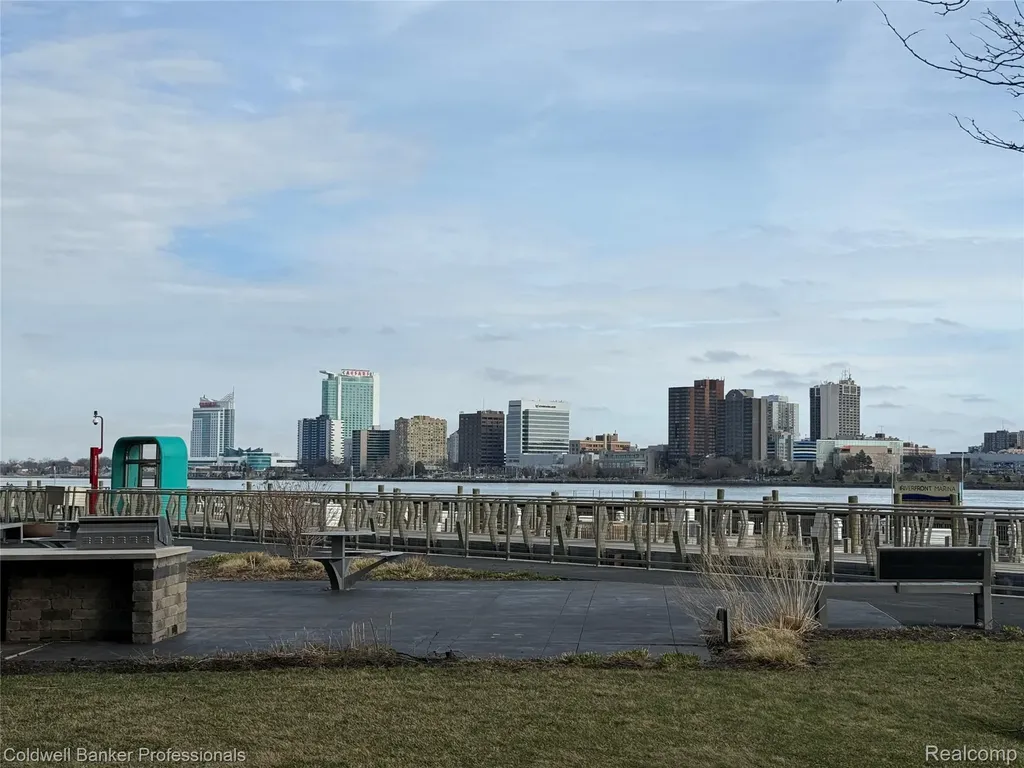 1001 W Jefferson Riverfront Drive Detroit City MI 48226