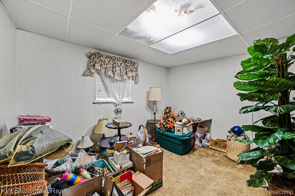 8635 Sandy Crest Drive White Lake Charter Township MI 48386