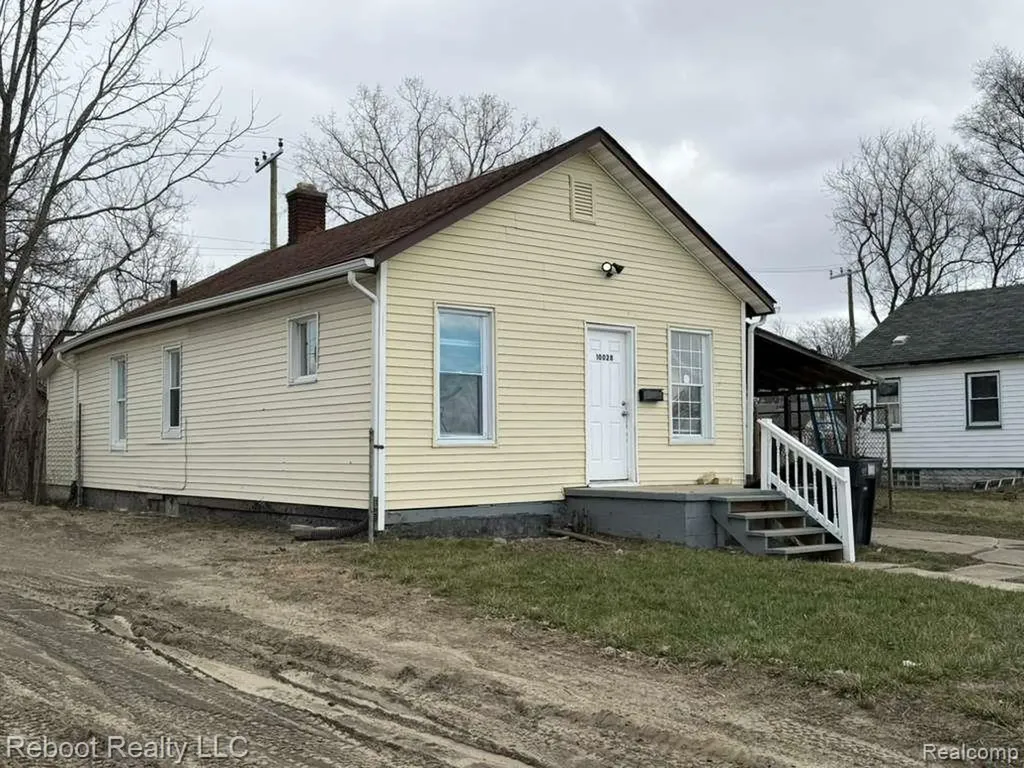 10028 Petoskey Avenue Detroit City MI 48204