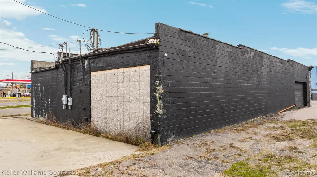 14700 W Chicago Street Detroit City MI 48228