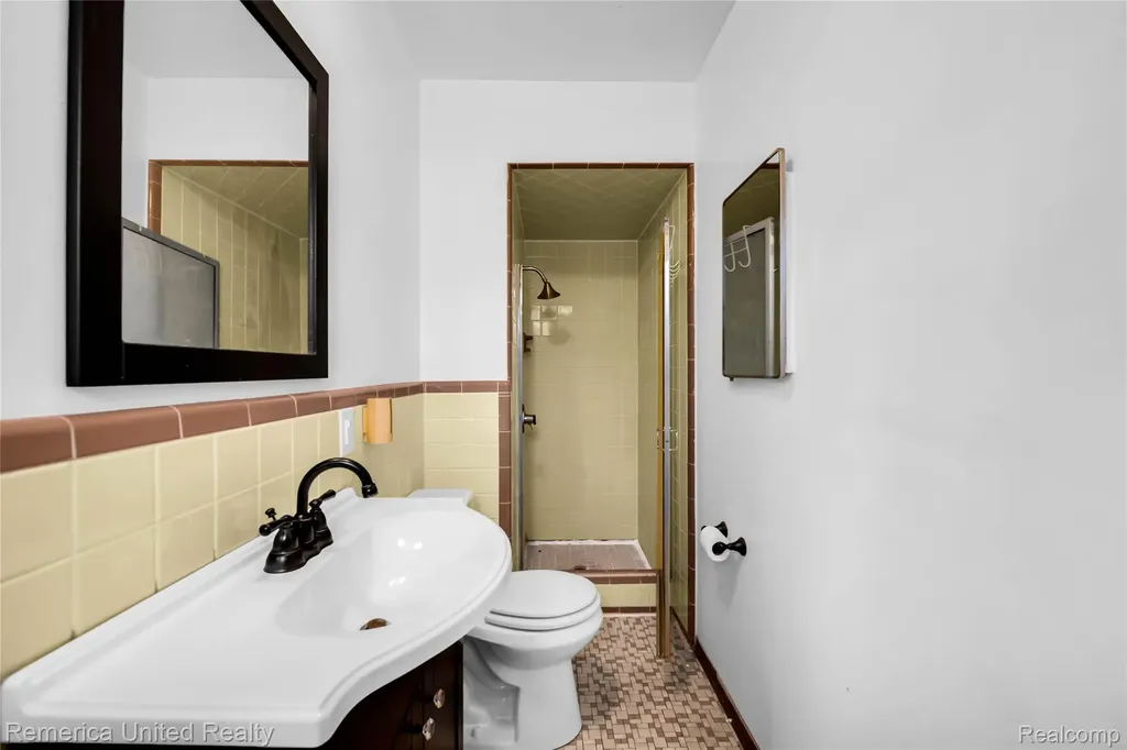 3450 Pershing Street Wayne City MI 48184