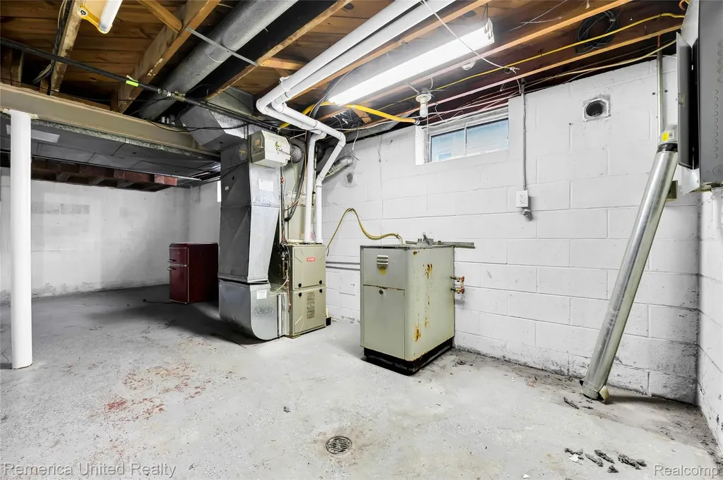 3450 Pershing Street Wayne City MI 48184