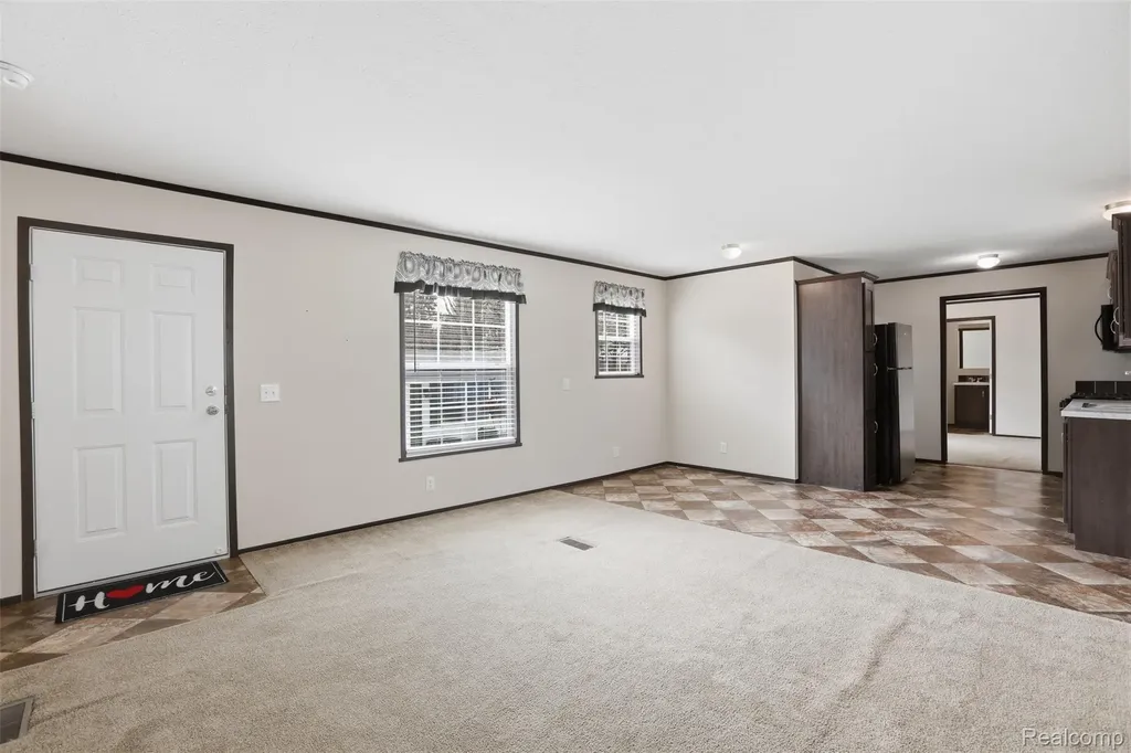 807 Swan Street Rochester Hills City MI 48309