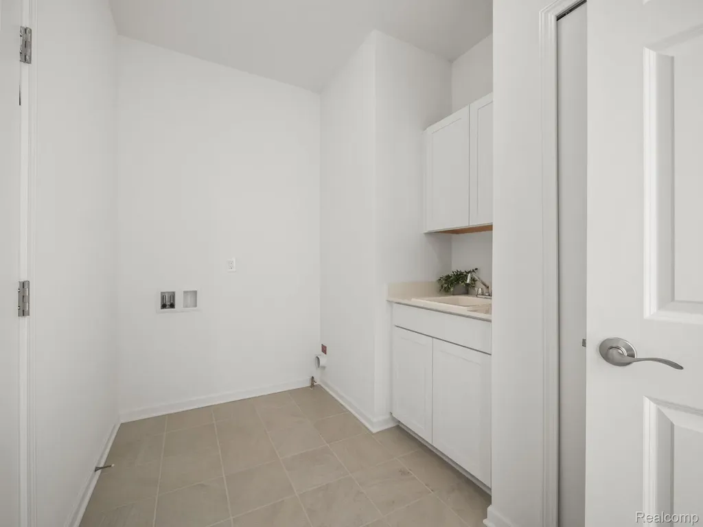 20787 Burn Drive Macomb Township MI 48044