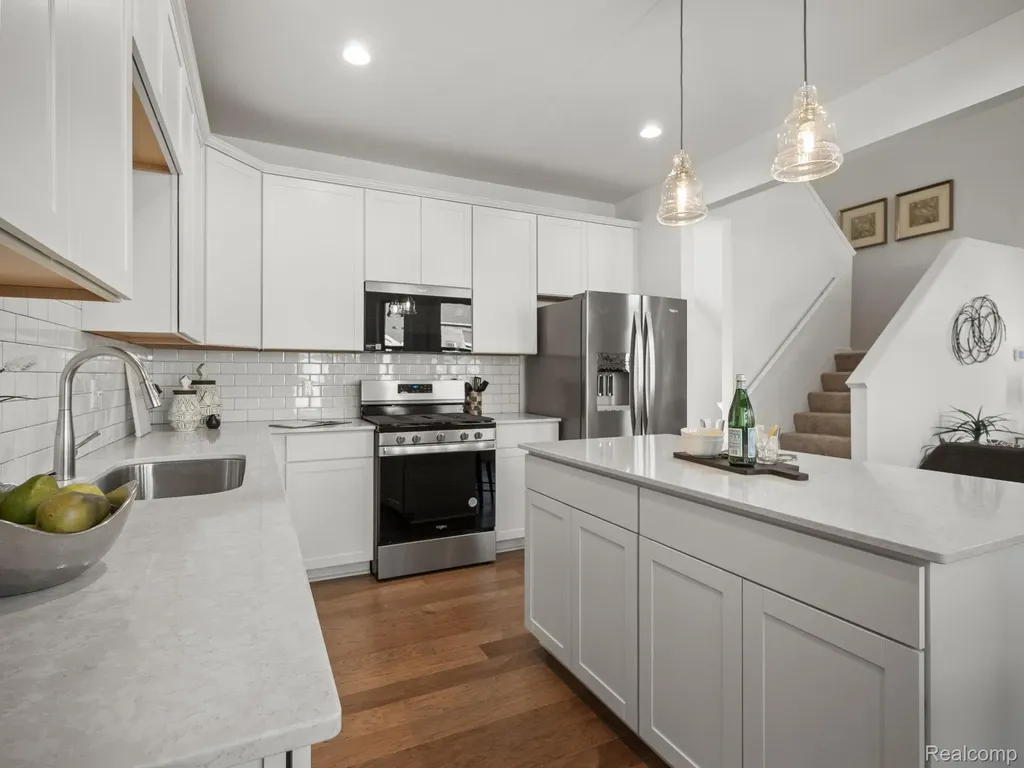 20787 Burn Drive Macomb Township MI 48044
