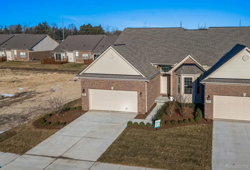 20787 Burn Drive Macomb Township MI 48044