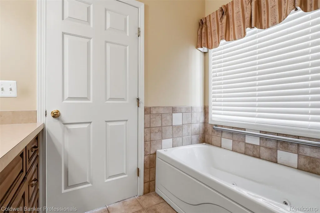 1678 Cassady Place Drive Plymouth City MI 48170