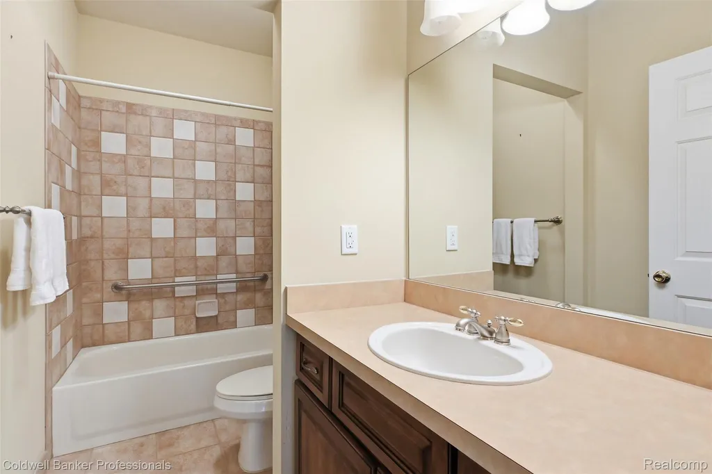 1678 Cassady Place Drive Plymouth City MI 48170