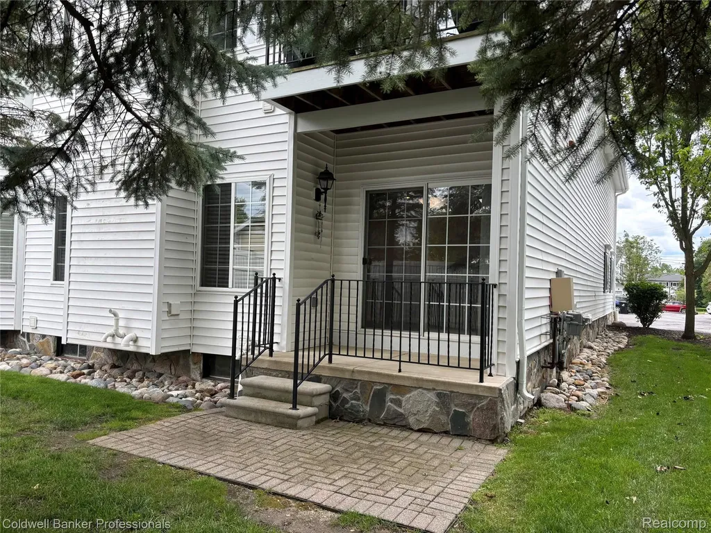1678 Cassady Place Drive Plymouth City MI 48170