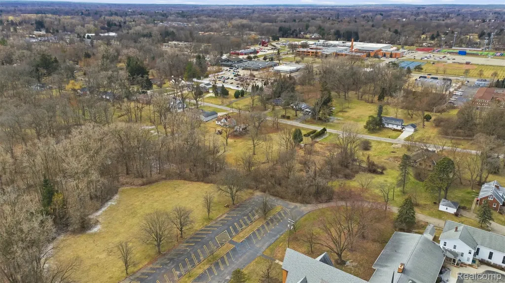 24818 Lois Lane Southfield City MI 48075