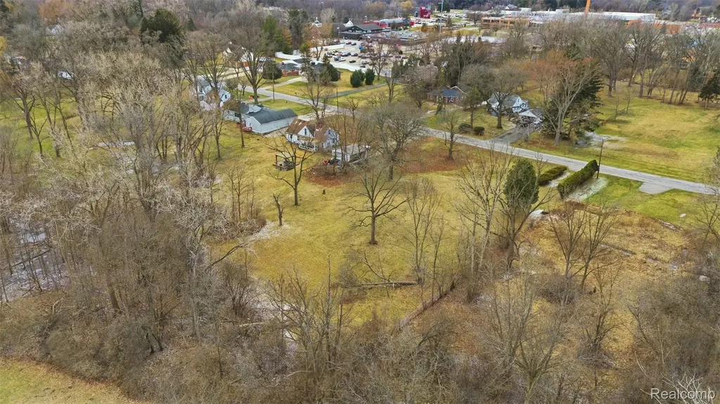 24818 Lois Lane Southfield City MI 48075