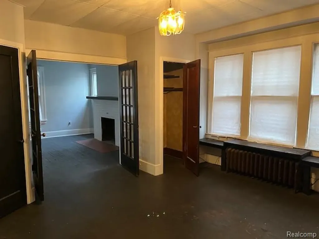 816 Algonquin Street Detroit City MI 48215