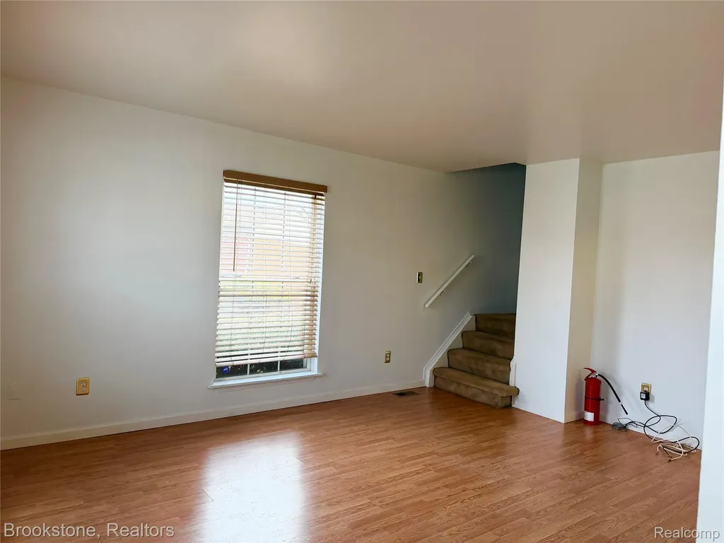 35214 Taffy Drive Sterling Heights City MI 48312