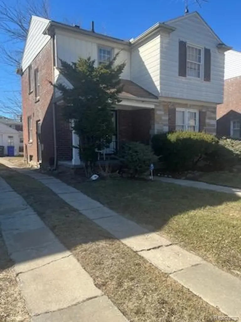 19721 Littlefield Street Detroit City MI 48235