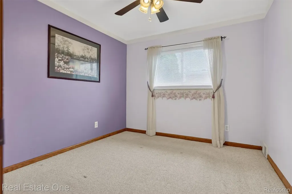 8232 Hillcrest Boulevard Westland City MI 48185