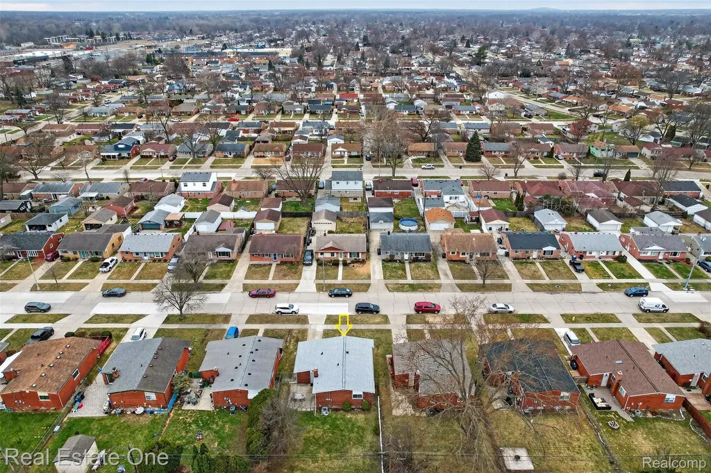 8232 Hillcrest Boulevard Westland City MI 48185