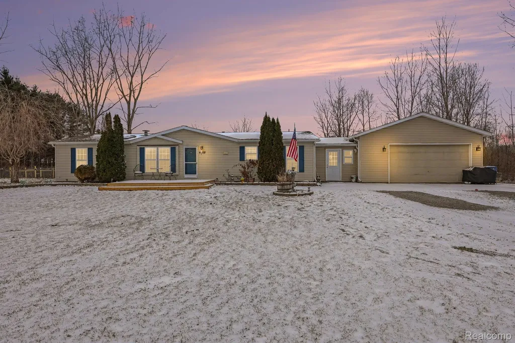 4458 Palms Road Casco Township MI 48064