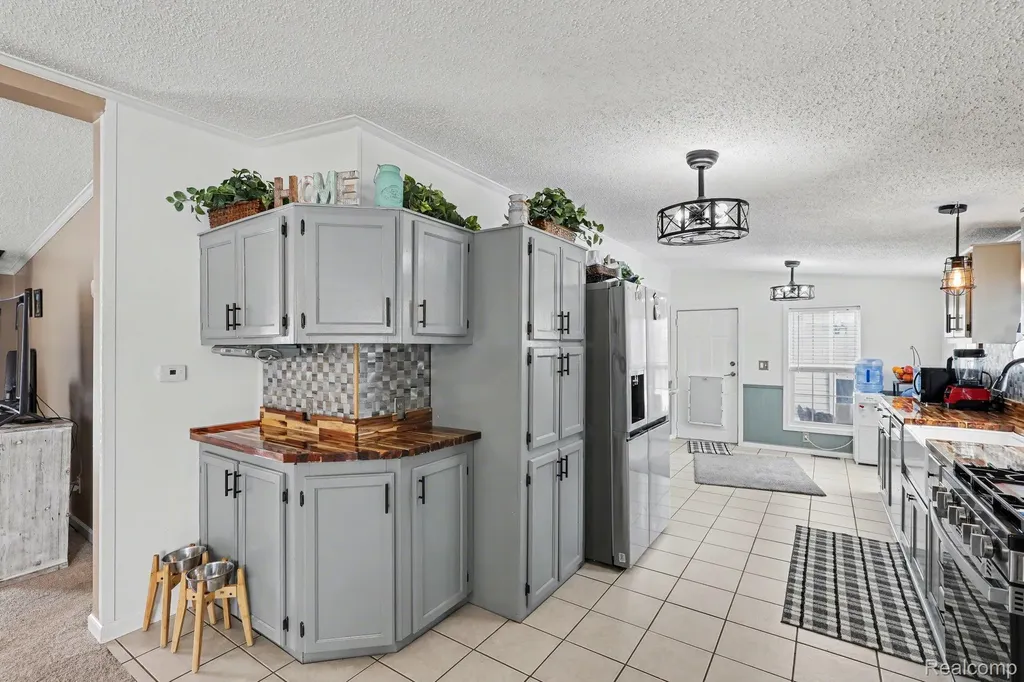 4458 Palms Road Casco Township MI 48064