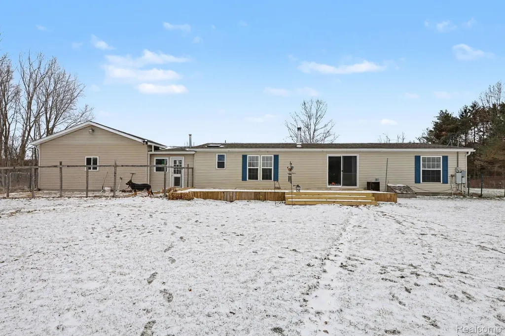 4458 Palms Road Casco Township MI 48064