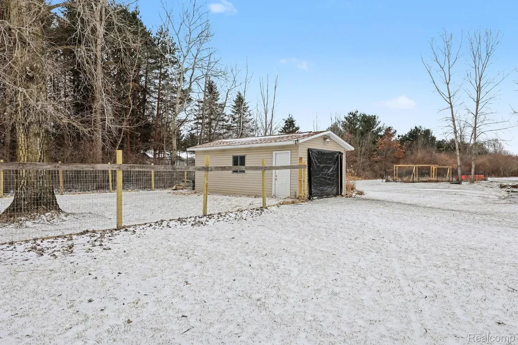4458 Palms Road Casco Township MI 48064