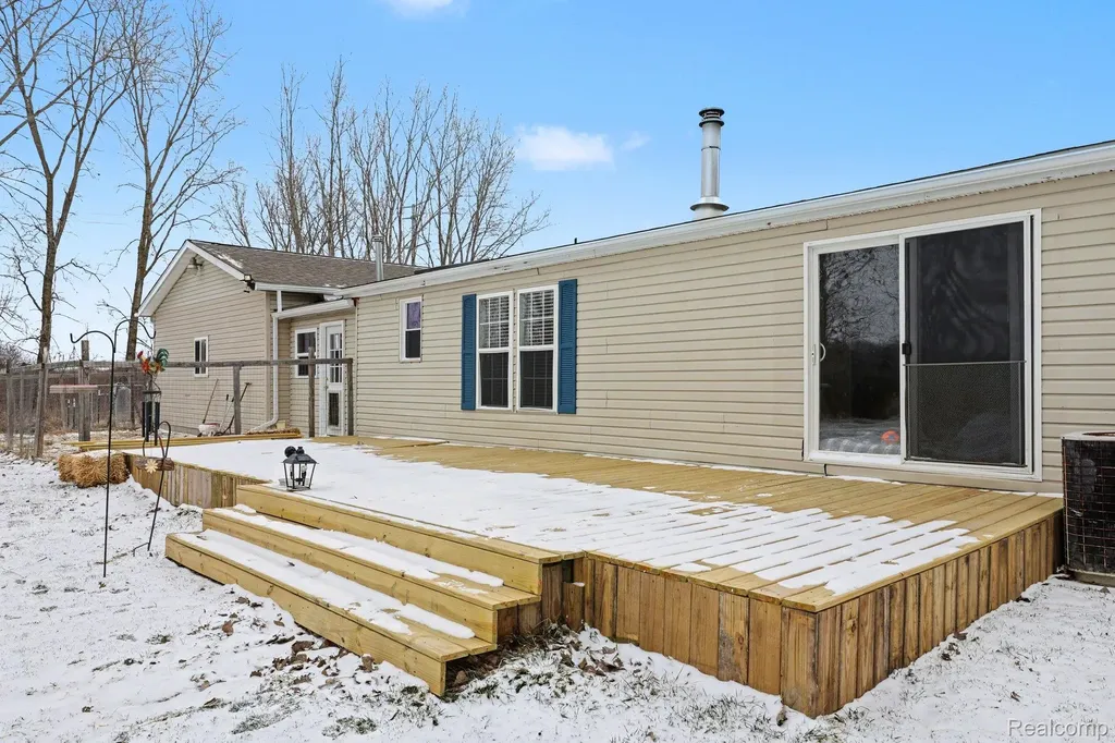 4458 Palms Road Casco Township MI 48064