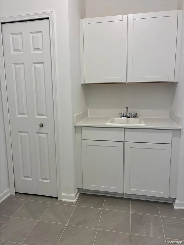 20803 Burn Drive Macomb Township MI 48044