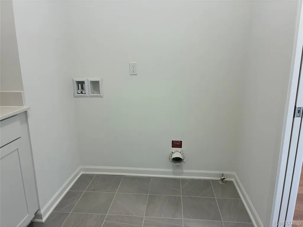 20803 Burn Drive Macomb Township MI 48044
