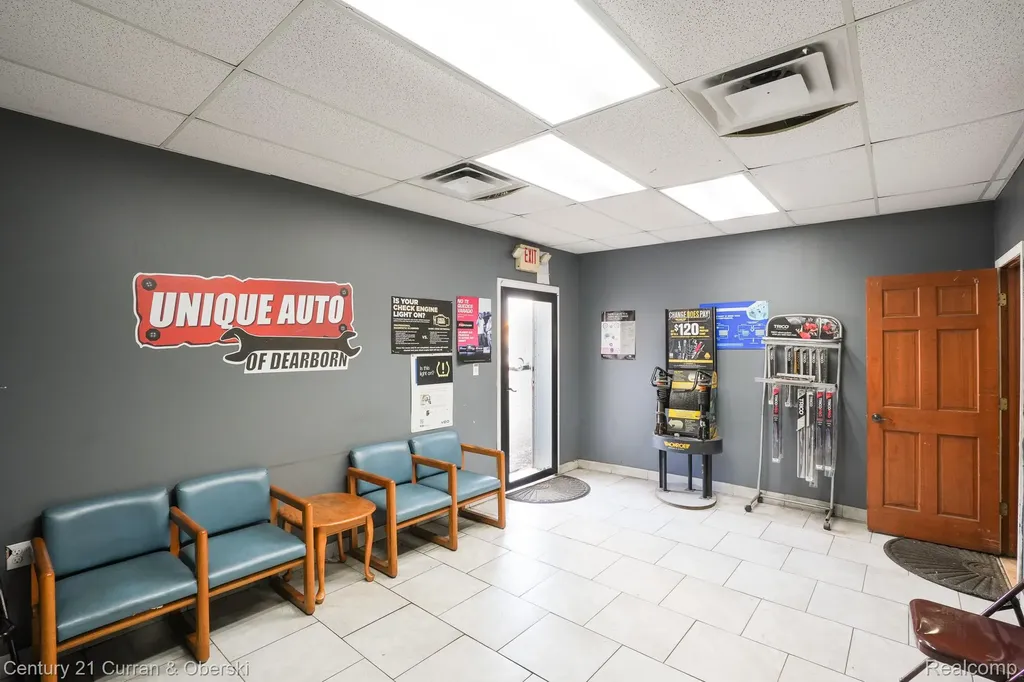 6811 Schaefer Road Dearborn City MI 48126