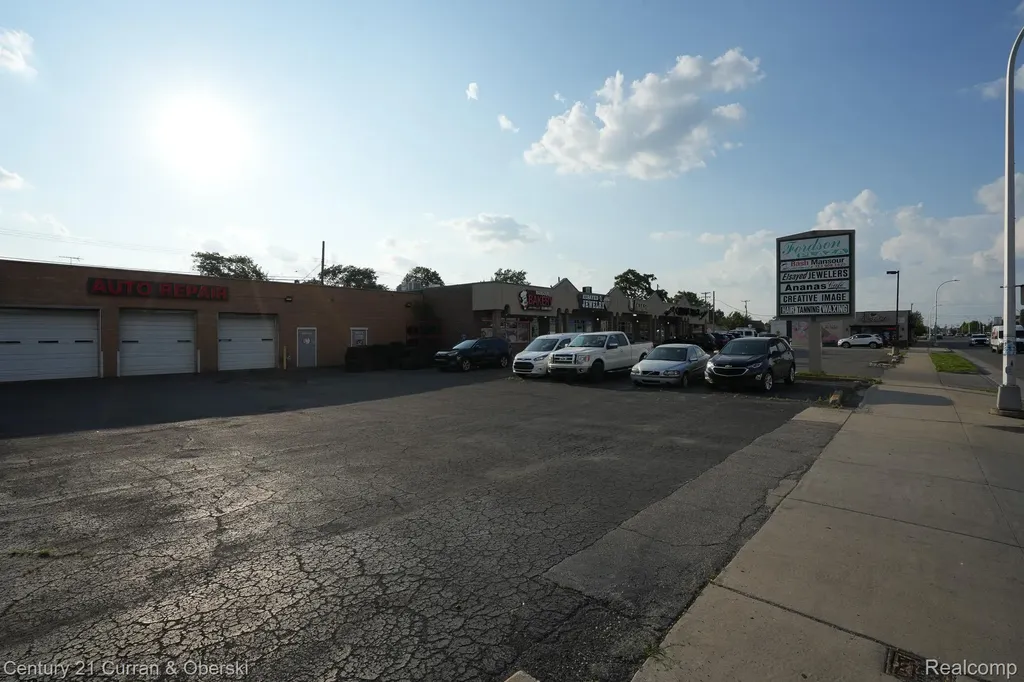 6811 Schaefer Road Dearborn City MI 48126