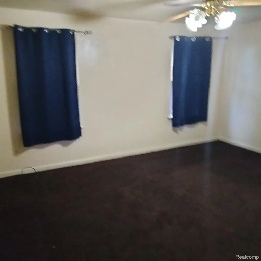 19207 Meyers Road Detroit City MI 48235