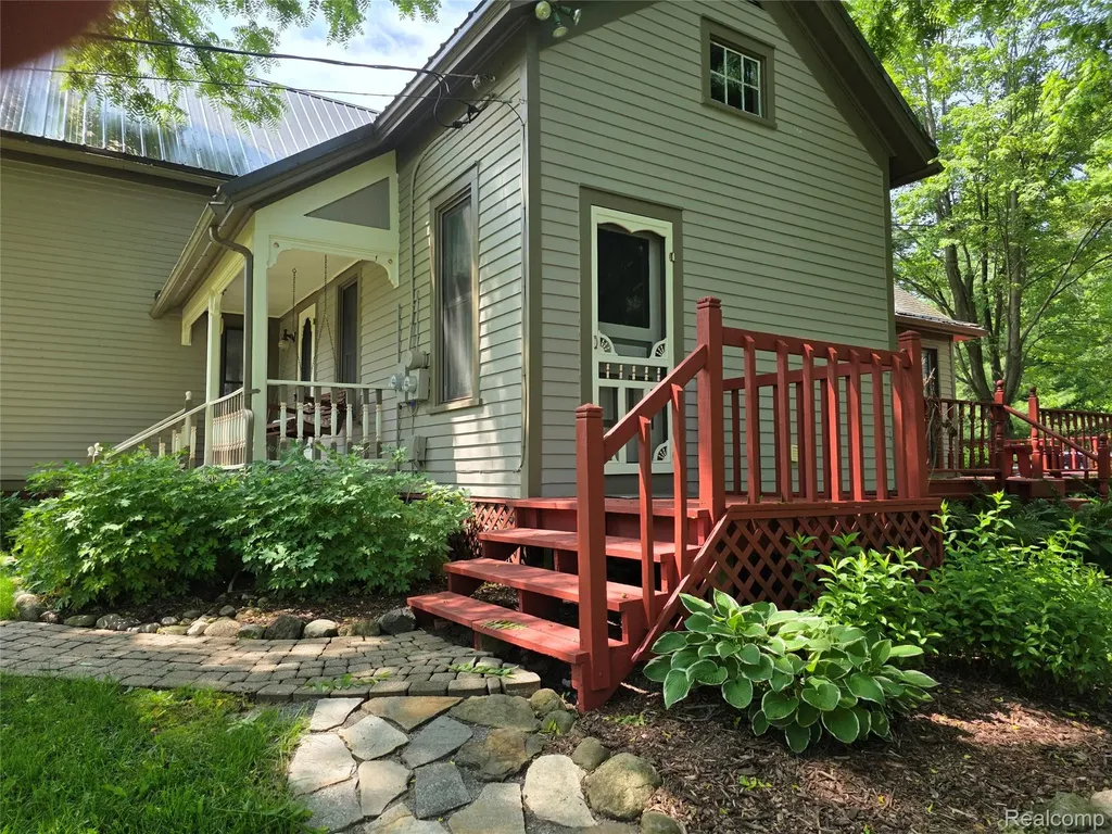 3801 Hollow Corners Road Dryden Township MI 48428