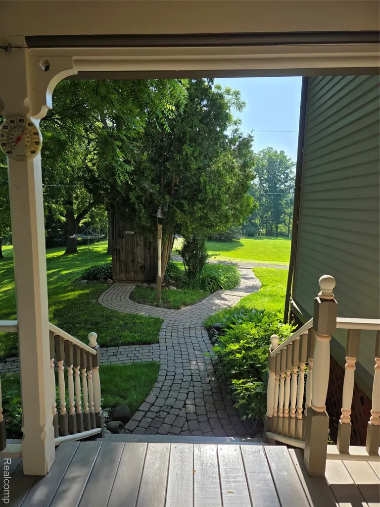 3801 Hollow Corners Road Dryden Township MI 48428