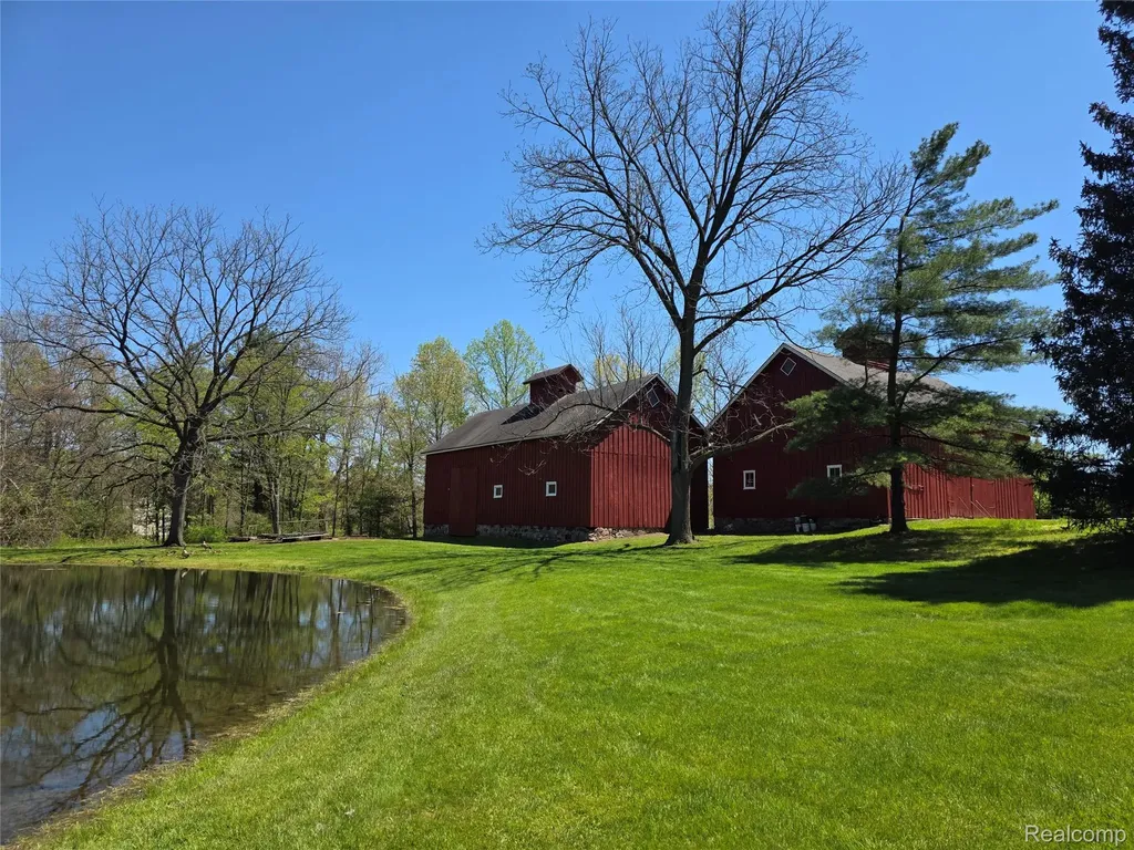 3801 Hollow Corners Road Dryden Township MI 48428