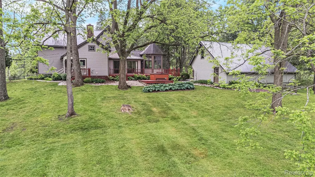 3801 Hollow Corners Road Dryden Township MI 48428
