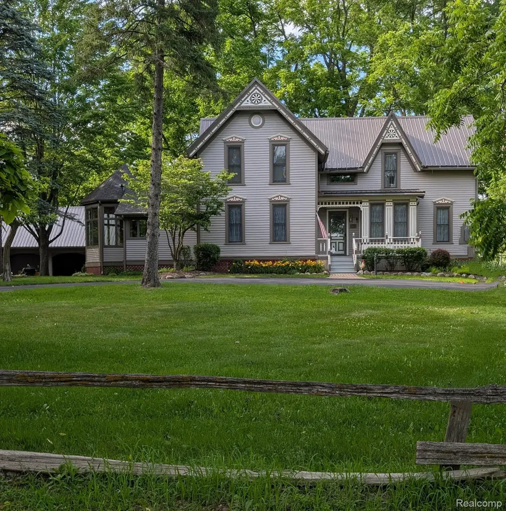 3801 Hollow Corners Road Dryden Township MI 48428