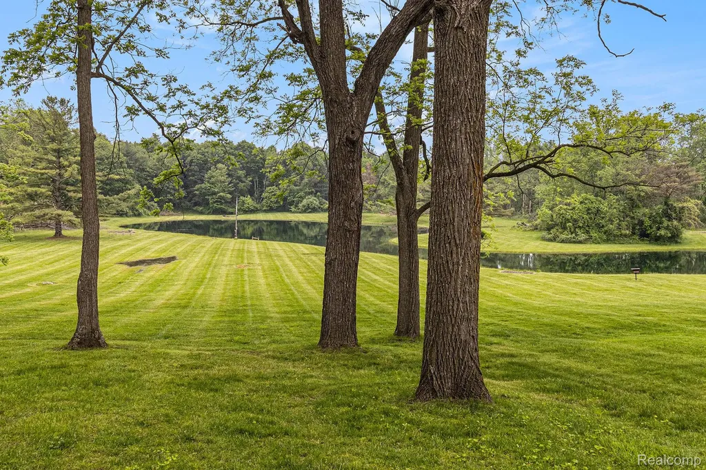 3801 Hollow Corners Road Dryden Township MI 48428