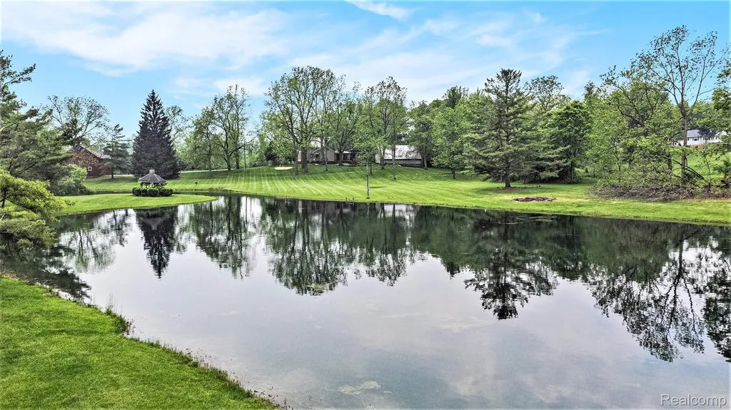 3801 Hollow Corners Road Dryden Township MI 48428
