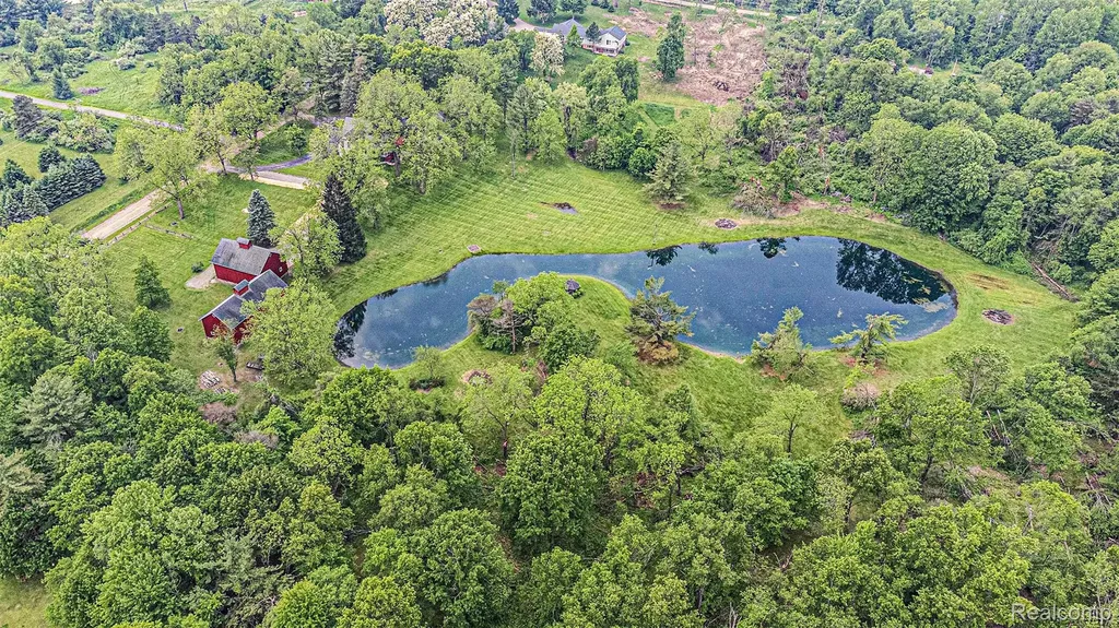 3801 Hollow Corners Road Dryden Township MI 48428