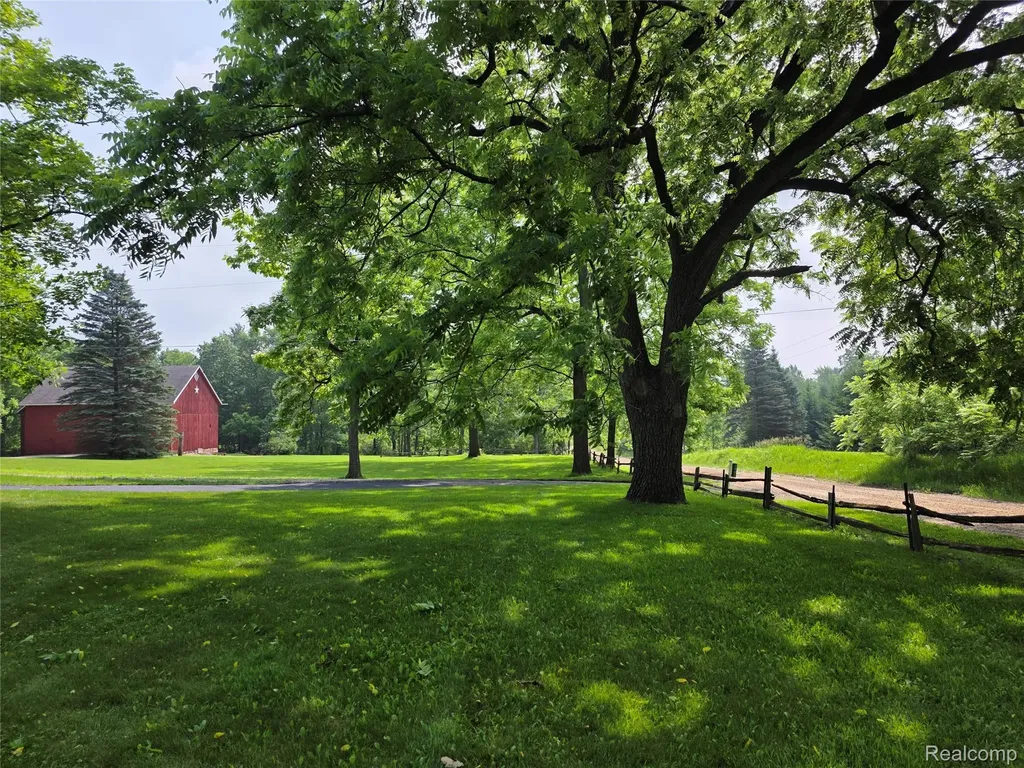 3801 Hollow Corners Road Dryden Township MI 48428