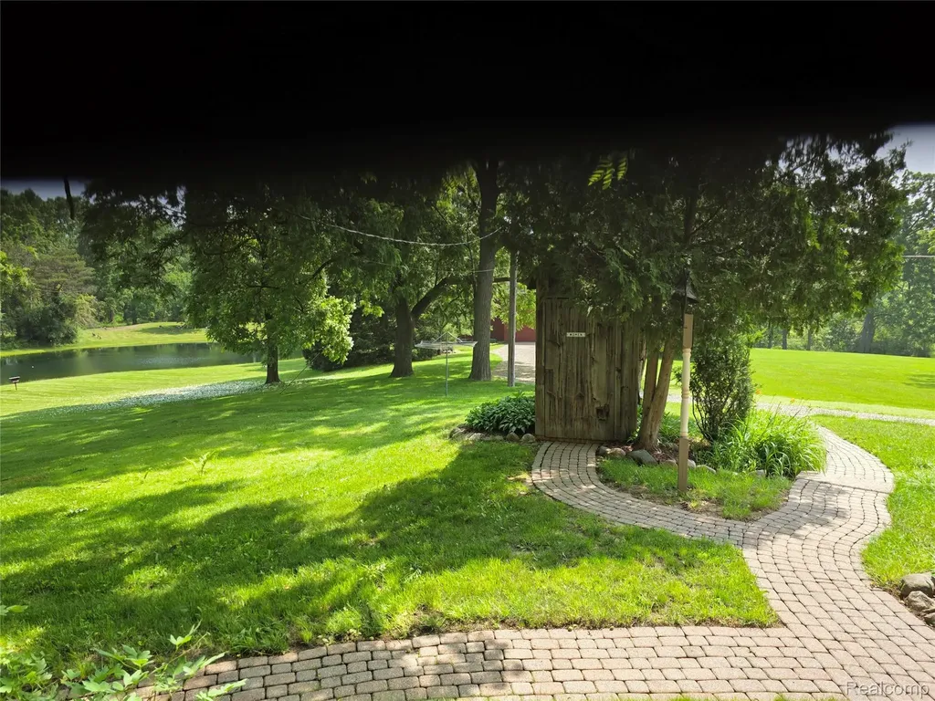 3801 Hollow Corners Road Dryden Township MI 48428