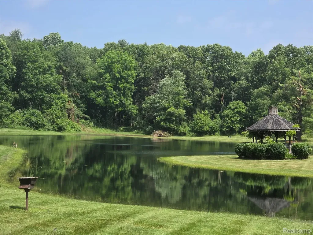 3801 Hollow Corners Road Dryden Township MI 48428