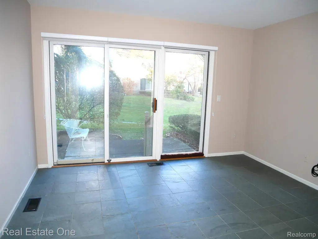 7383 Simsbury Drive West Bloomfield Charter Township MI 48322
