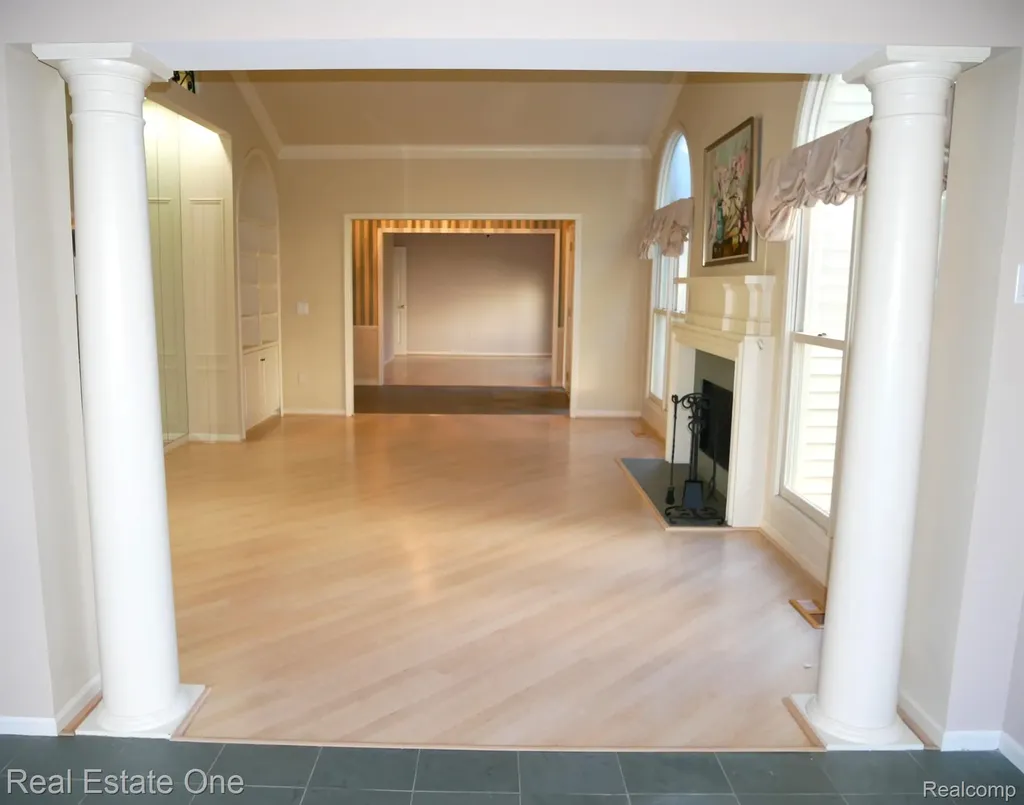 7383 Simsbury Drive West Bloomfield Charter Township MI 48322