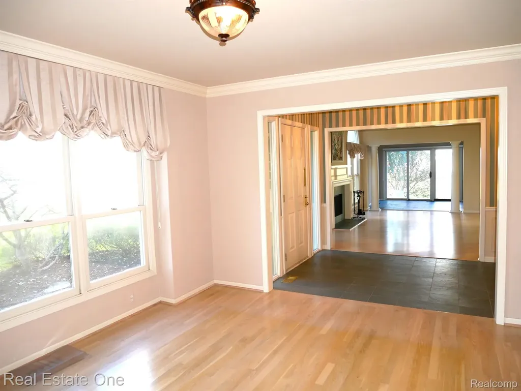 7383 Simsbury Drive West Bloomfield Charter Township MI 48322