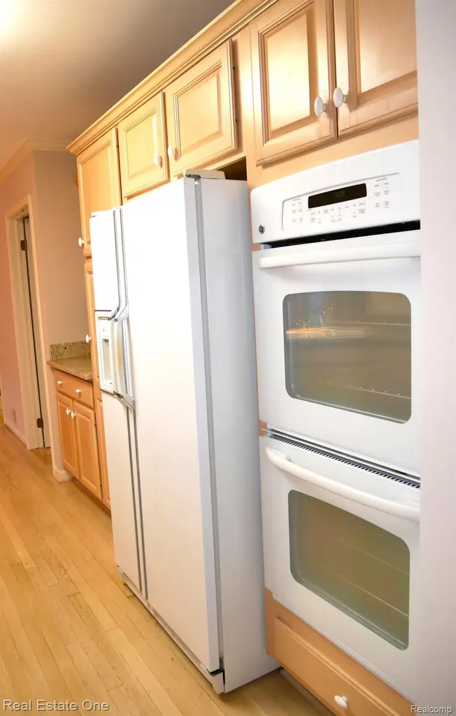 7383 Simsbury Drive West Bloomfield Charter Township MI 48322
