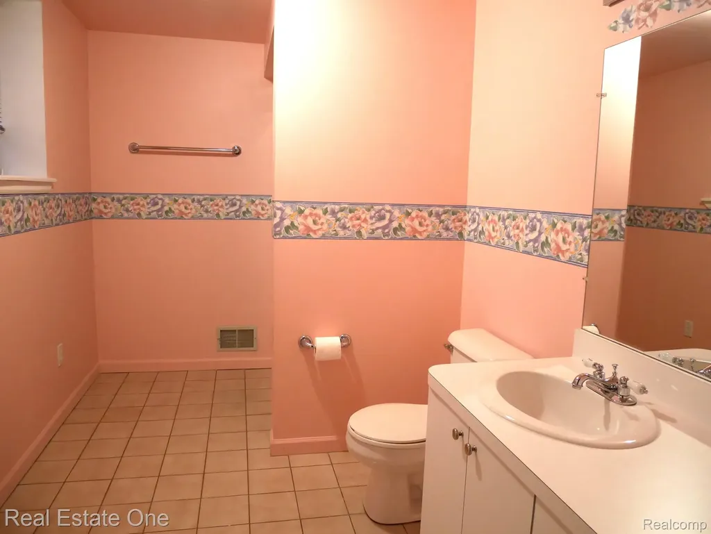 7383 Simsbury Drive West Bloomfield Charter Township MI 48322