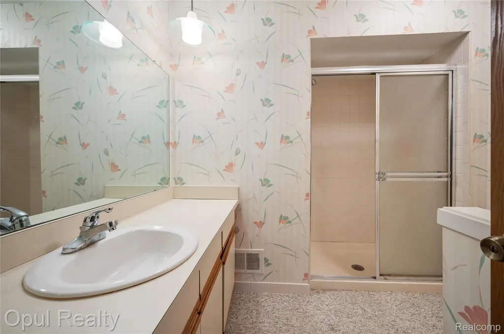 27323 Apple Blossom Lane Southfield City MI 48034