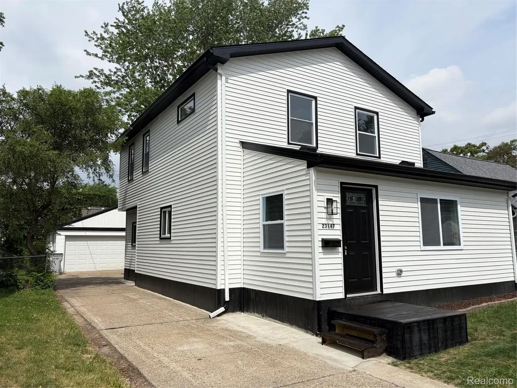 23147 Tawas Avenue Hazel Park City MI 48030