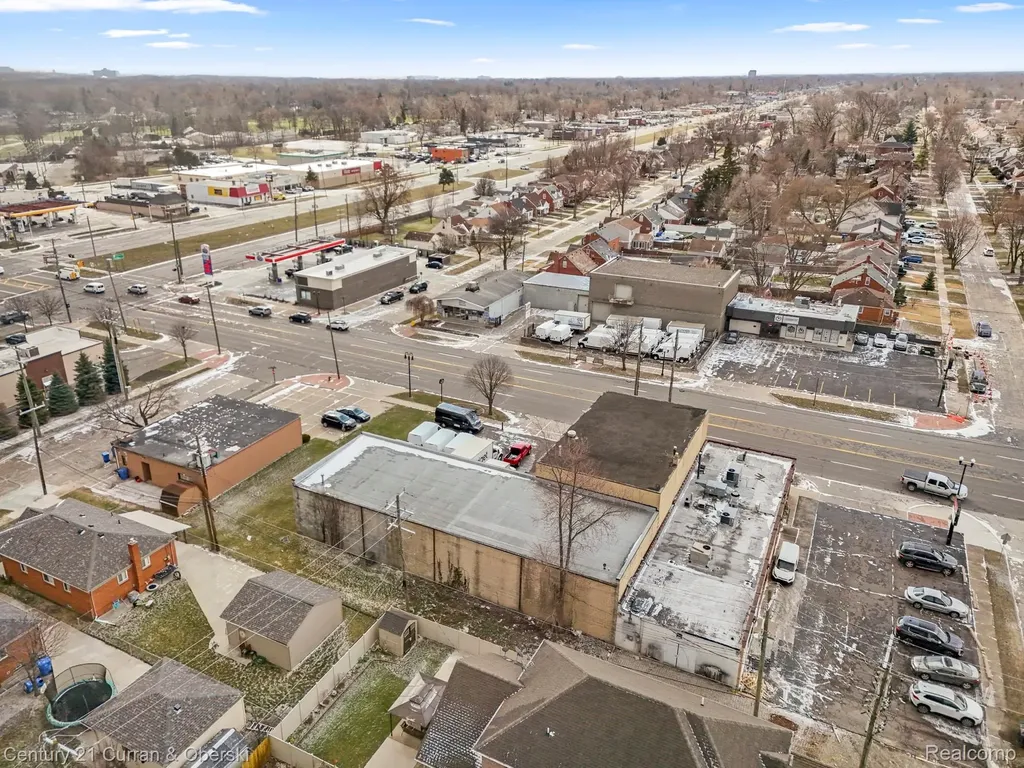 24101 W Warren Street Dearborn Heights City MI 48127